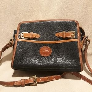 Dooney & Bourke leather bag- Excellent Condition!!